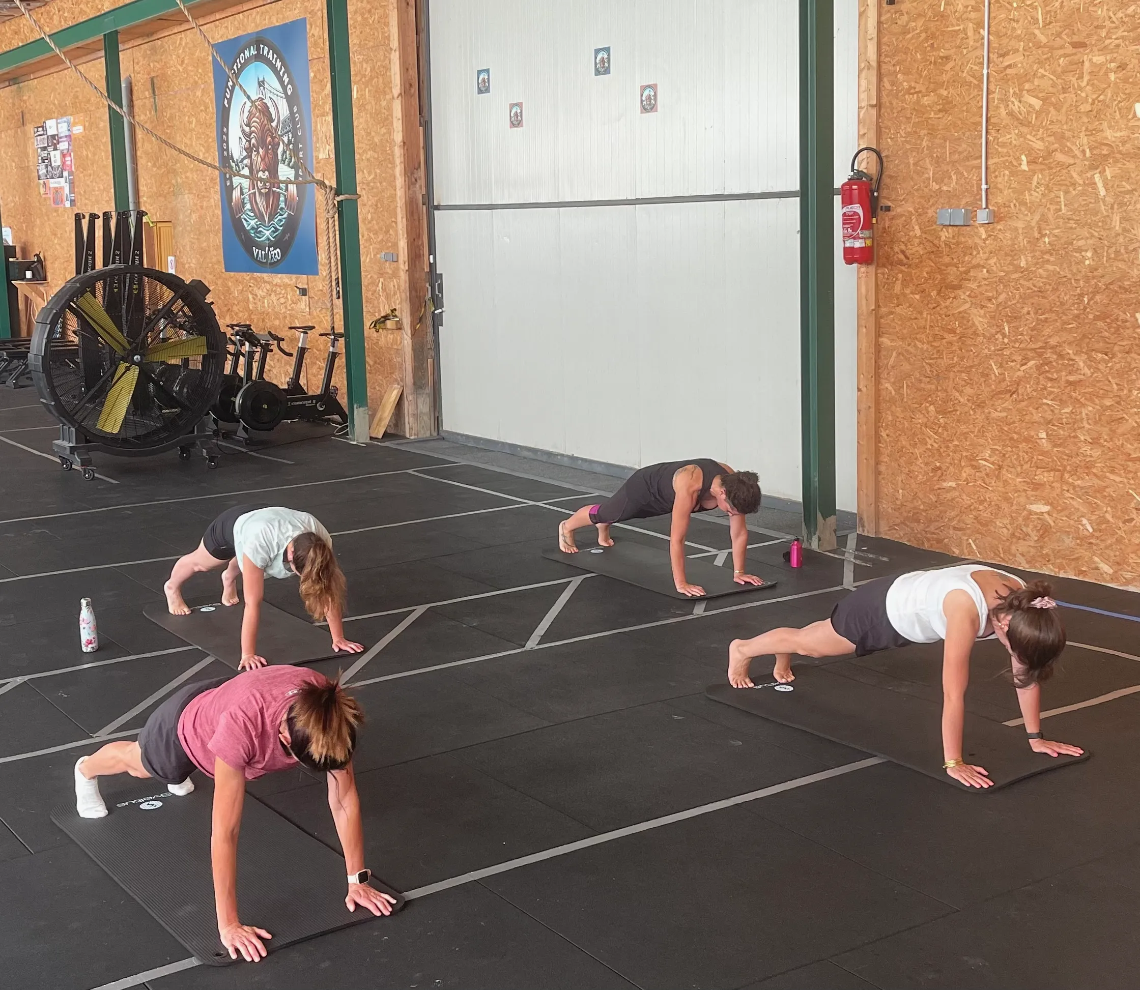 Séance collective de Pilates chez Functional Training Val’Aïgo
